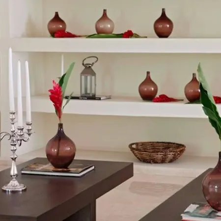 Modern Comfort - Spacious 2br In Walled *