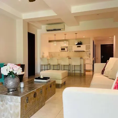Modern Comfort - Spacious 2br In Walled Cartagena
