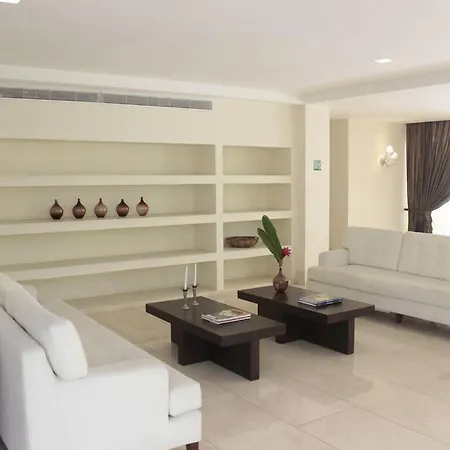 Modern Comfort - Spacious 2br In Walled Cartagena