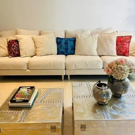 Modern Comfort - Spacious 2br In Walled *