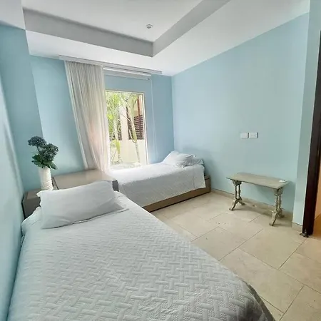 Modern Comfort - Spacious 2br In Walled *
