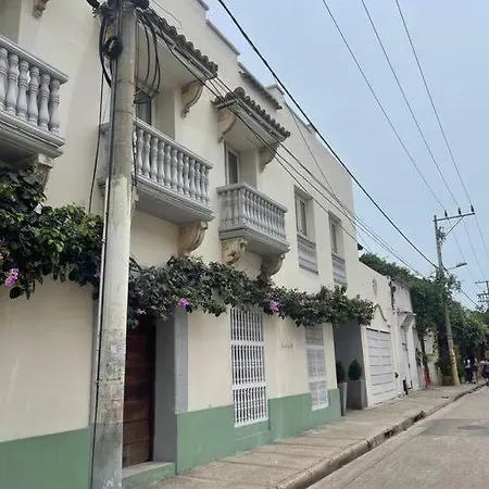 Modern Comfort - Spacious 2br In Walled Cartagena