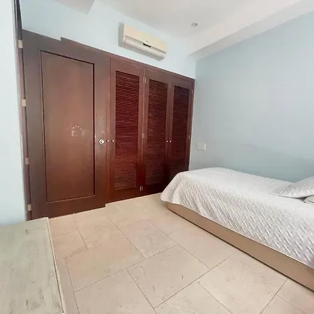 Modern Comfort - Spacious 2br In Walled *