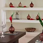 Modern Comfort - Spacious 2Br In Walled City