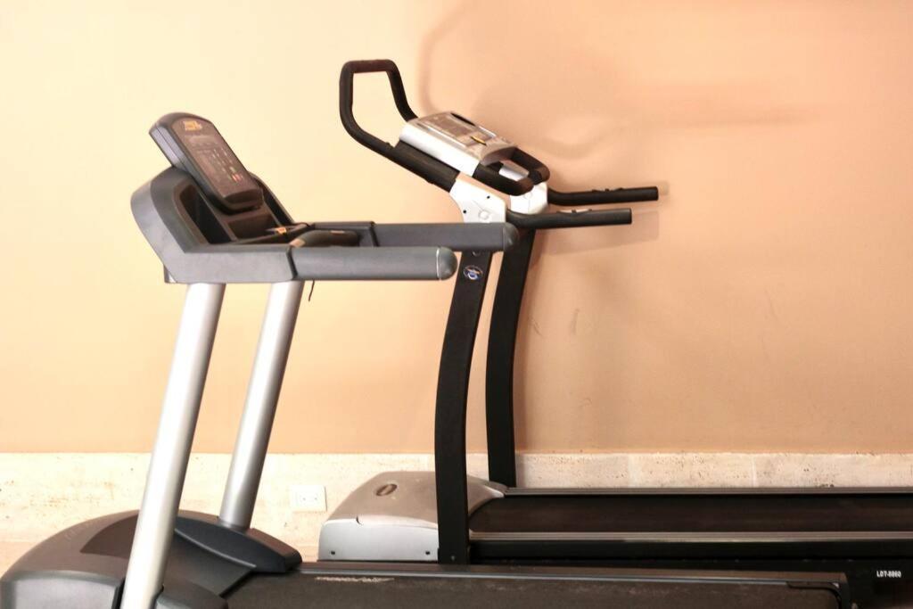 Apartment Modern Comfort - Spacious 2br In Walled *